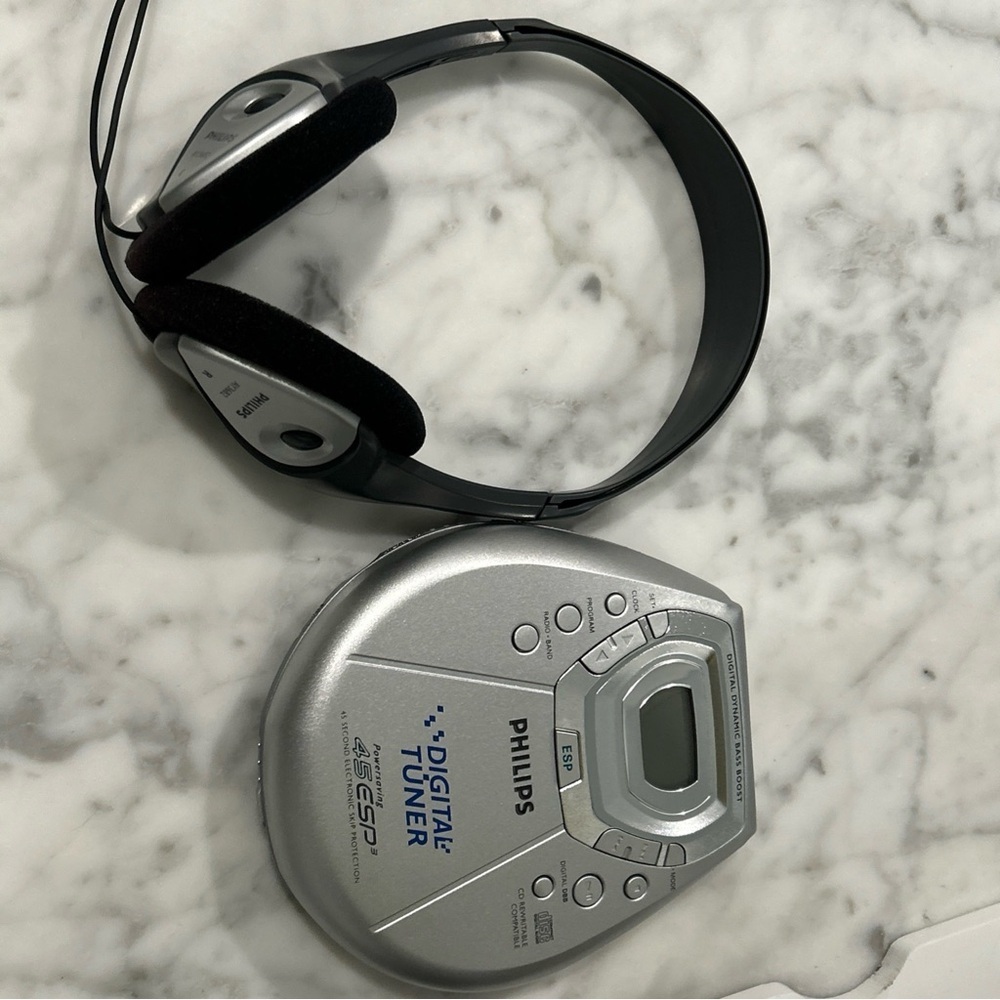 Philips 45 esp portable personal cd player jog proof - Picture 2 of 8
